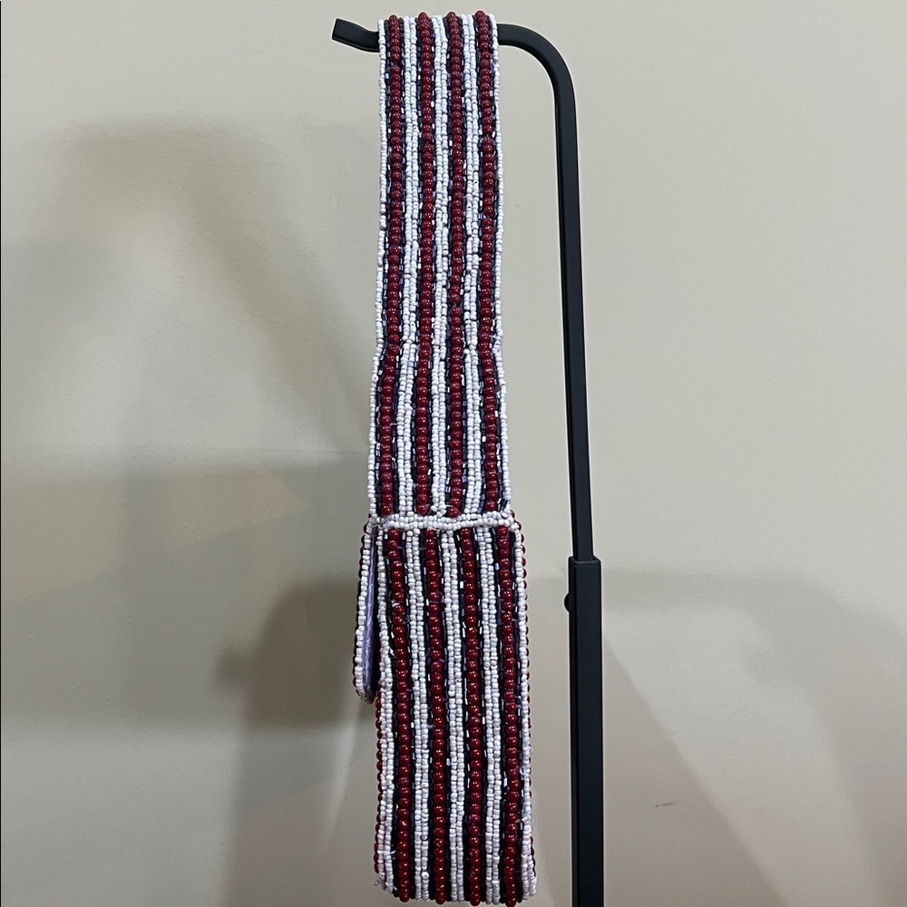 Handcrafted In India | Beaded New York Skyline/Cab Shoulder Bag - Picture 12 of 15